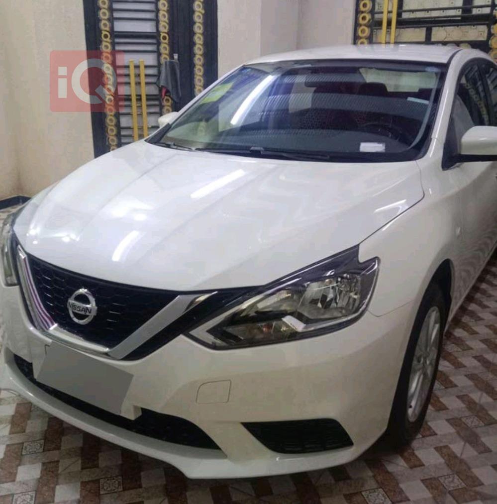 نیسان سێنترا